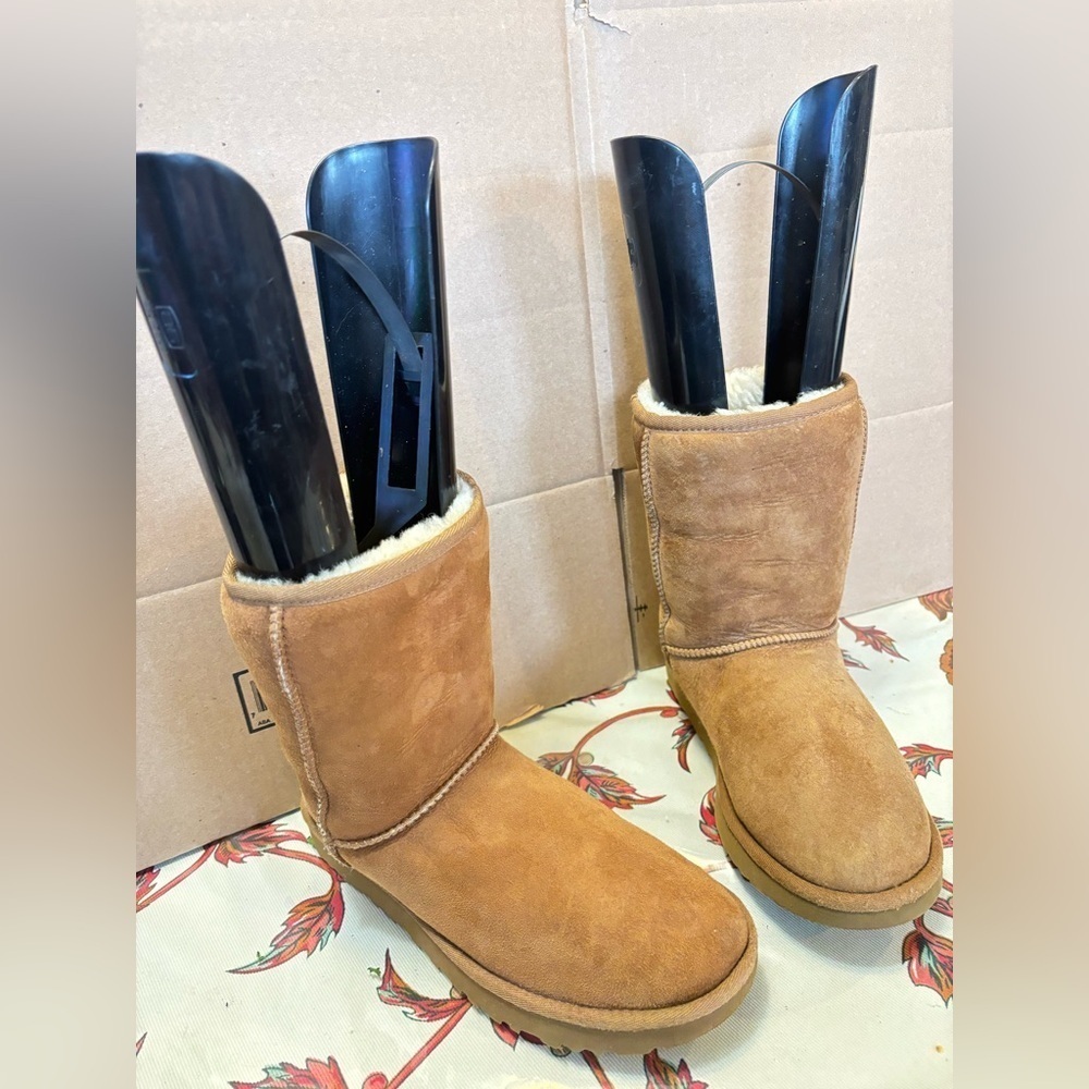 Women’s Ugg classic short II boot chestnut - Picture 6 of 15